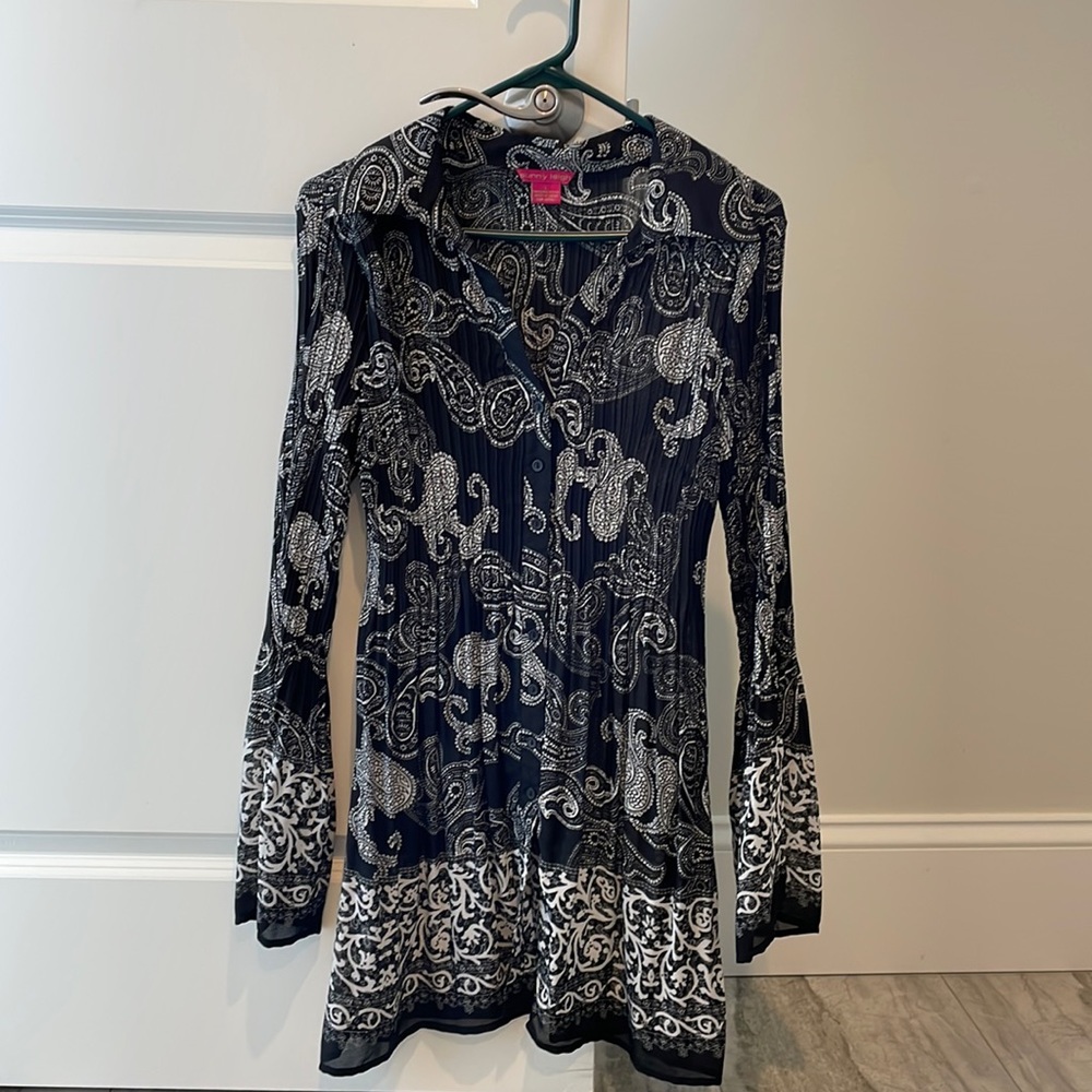 Sunny Leigh black paisley top